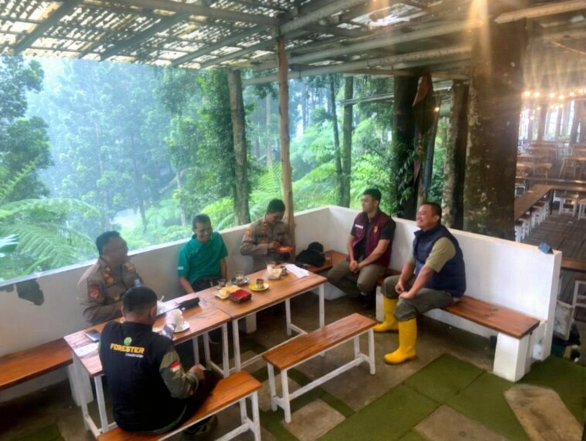 8fpcycy805rmw0cv9sftm6kgmw